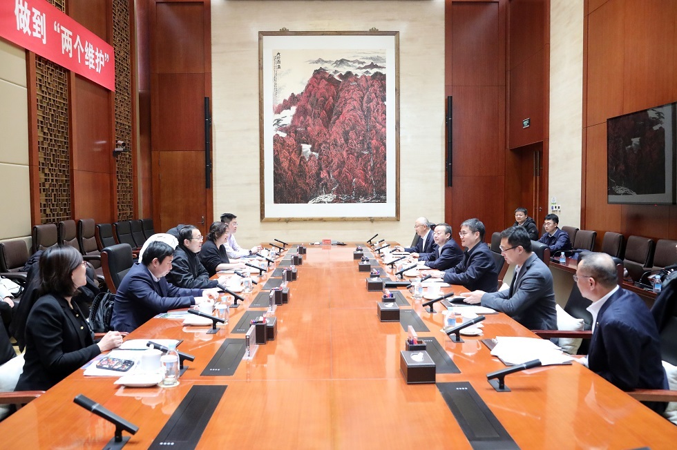 朱可炳会见上海市徐汇区区长王华